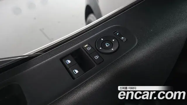 Hyundai Staria 2026 — Şəkil 26/34