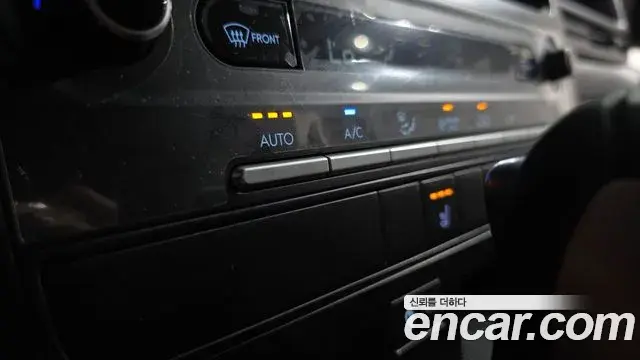 Hyundai Staria 2026 — Şəkil 10/34