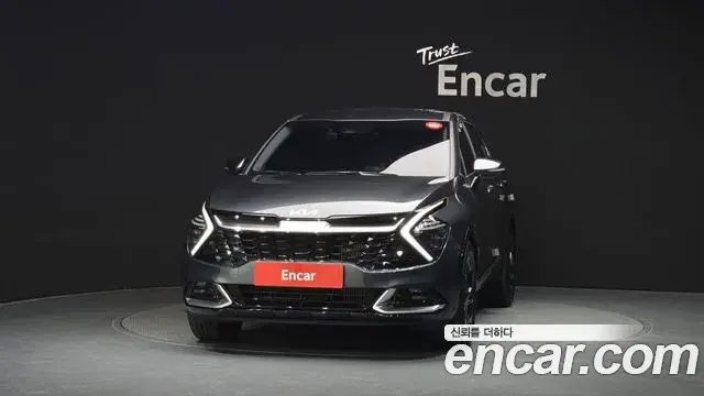Kia Sportage 2021 — Фото 2/20