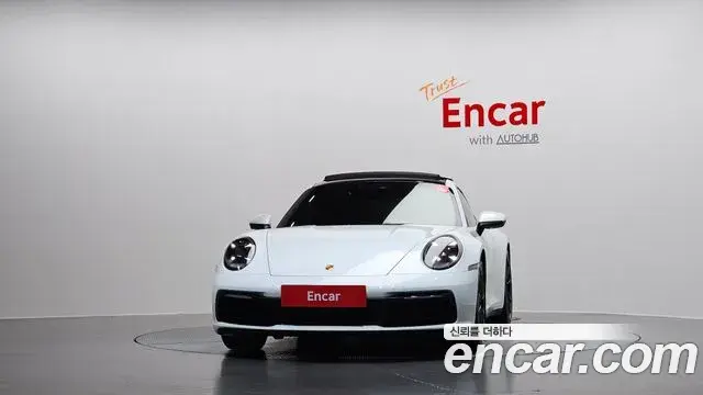 Porsche 911 2020 — ფოტო 1/20