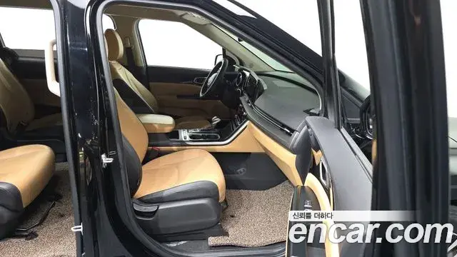 Kia Carnival 2023 — Фото 11/20