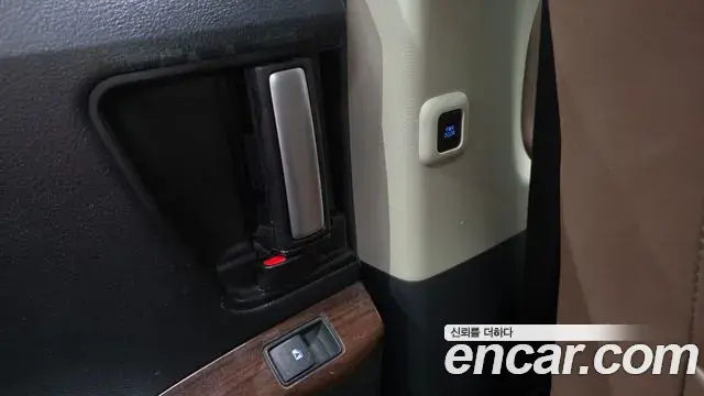 Toyota Sienna 2018 — Photo 14/32