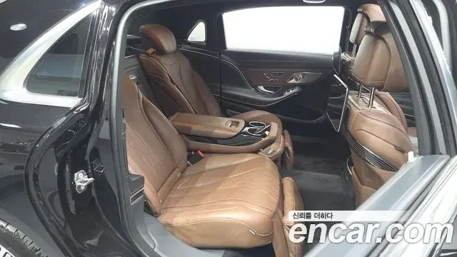 Mercedes-Benz S-Class 2018 — Фото 11/20