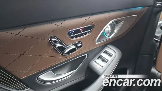 Mercedes-Benz S-Class 2018 — Фото 19/20