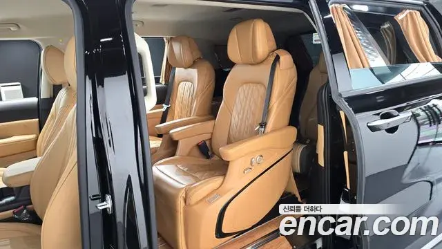 Kia Carnival 2023 — Фото 10/20