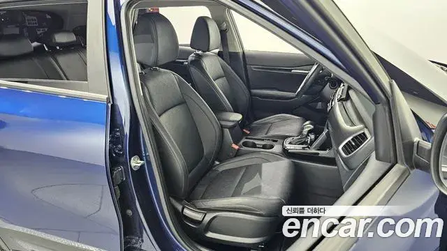 Kia Seltos 2021 — ფოტო 22/30