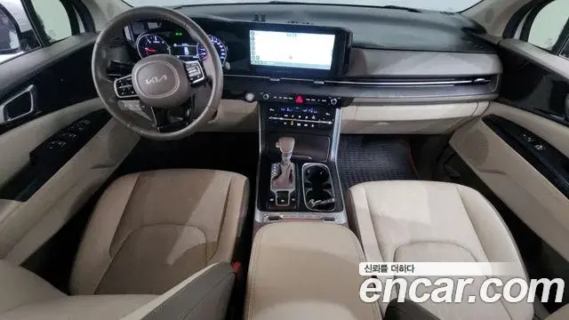 Kia Carnival 2022 — Photo 9/20