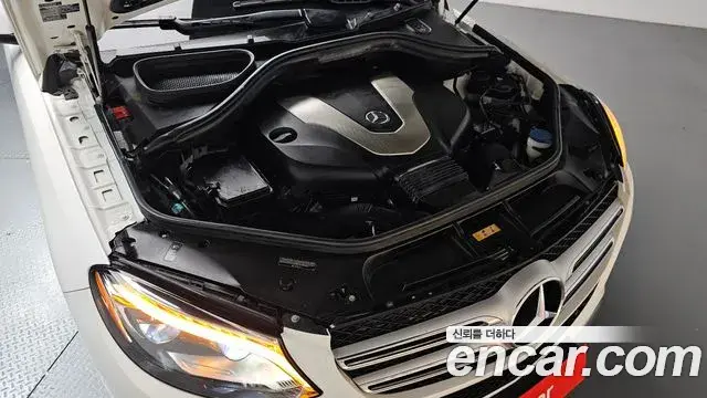 Mercedes-Benz GLE-Class 2018 — Фото 6/20