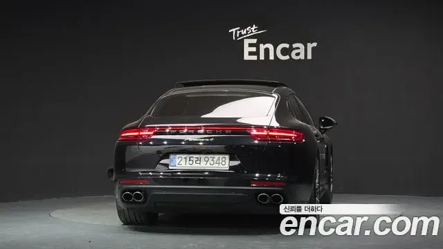 Porsche Panamera 2018 — Фото 4/20
