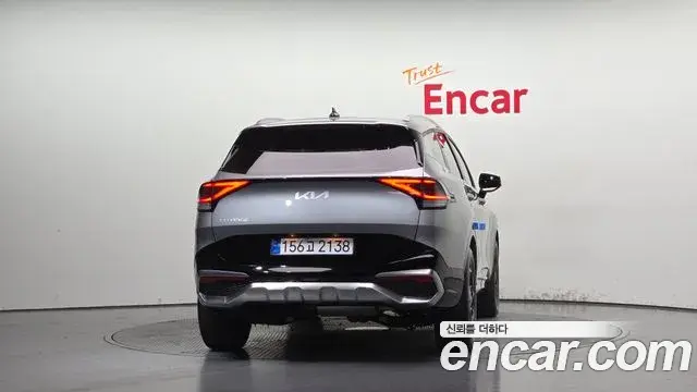Kia Sportage 2023 — Фото 4/20