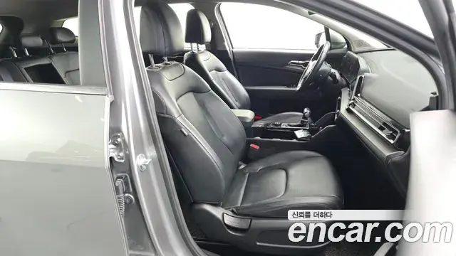 Kia Sportage 2023 — Фото 12/20