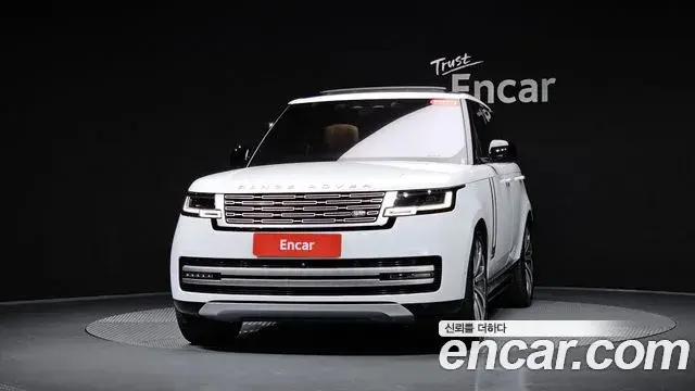 Land Rover Range Rover 2023 — Photo 4/36