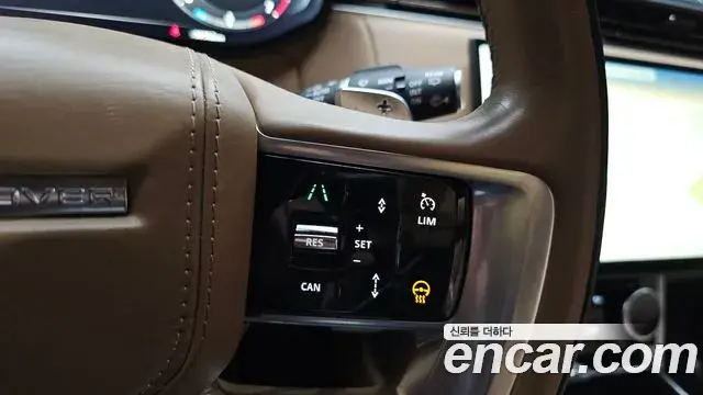 Land Rover Range Rover 2023 — Photo 36/36