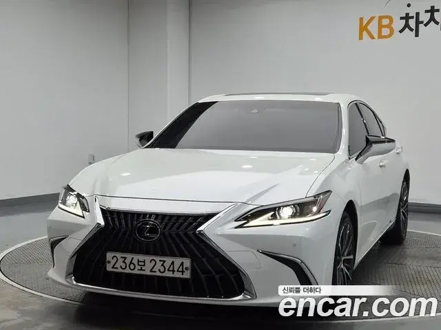 Lexus ES300h 2022 — Şəkil 2/19