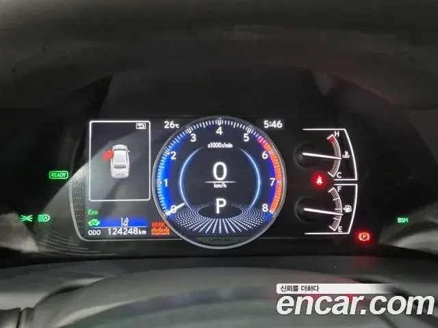 Lexus ES300h 2022 — Şəkil 8/19