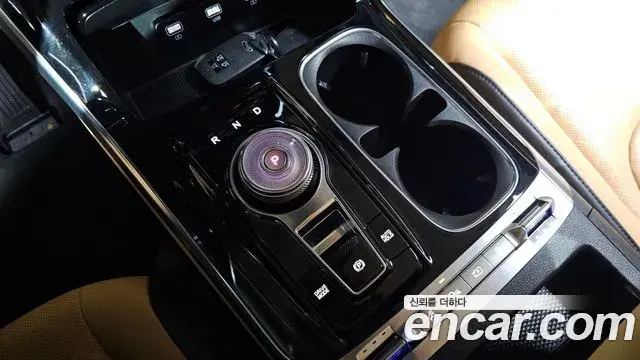 Kia Carnival 2021 — Фото 9/20