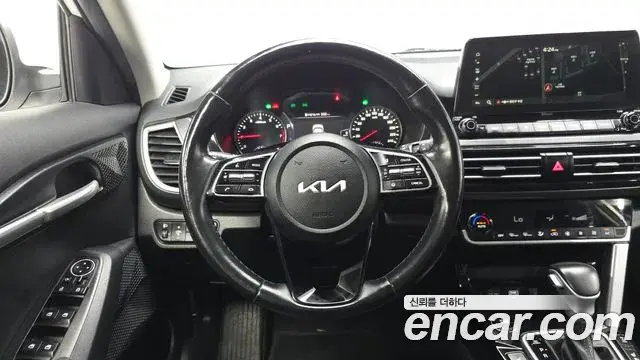 Kia Seltos 2022 — Photo 1/20