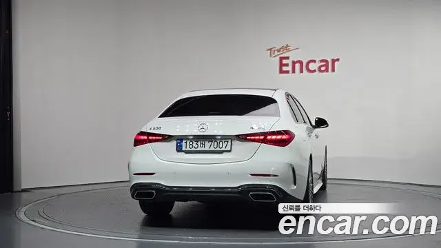 Mercedes-Benz C-Class 2023 — Фото 3/20