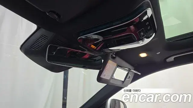 Mercedes-Benz C-Class 2023 — Фото 19/20
