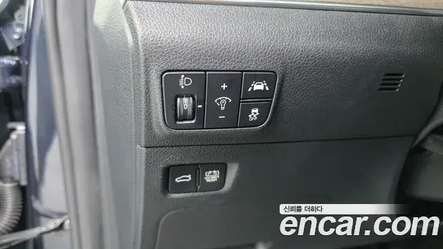 Kia K5 2021 — Şəkil 14/33
