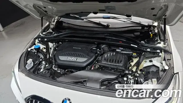 BMW 1 Series 2021 — Photo 5/20