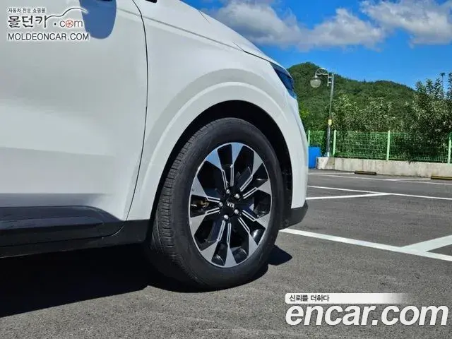 Kia Carnival 2021 — Photo 18/18
