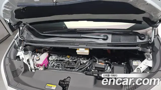 Toyota Alphard 2024 — Photo 6/20