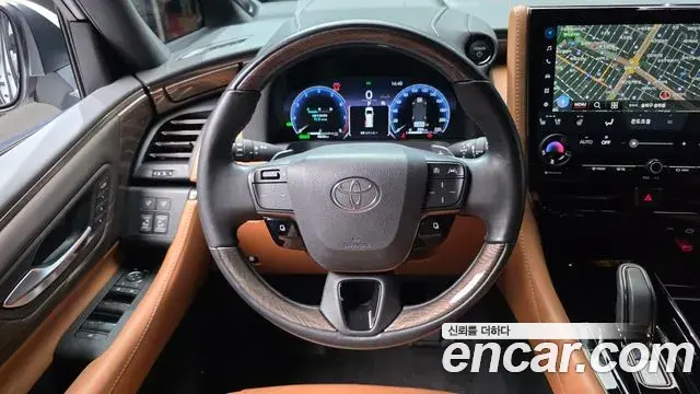 Toyota Alphard 2024 — Photo 13/20