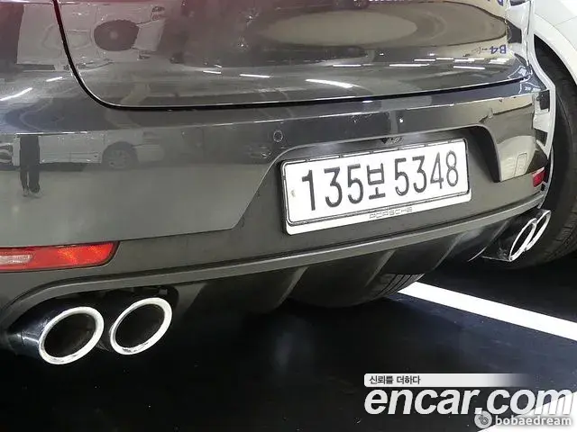 Porsche Macan 2019 — Photo 17/20