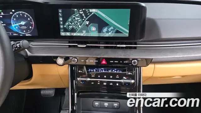 Kia Carnival 2023 — ფოტო 13/20
