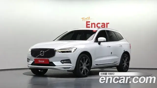 Volvo XC60 2019 — Фото 1/20