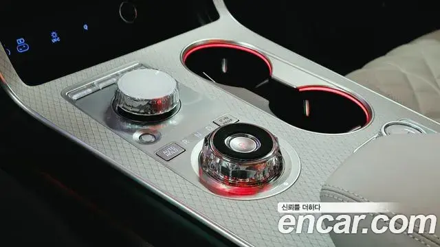 Genesis GV80 2025 — Photo 15/20