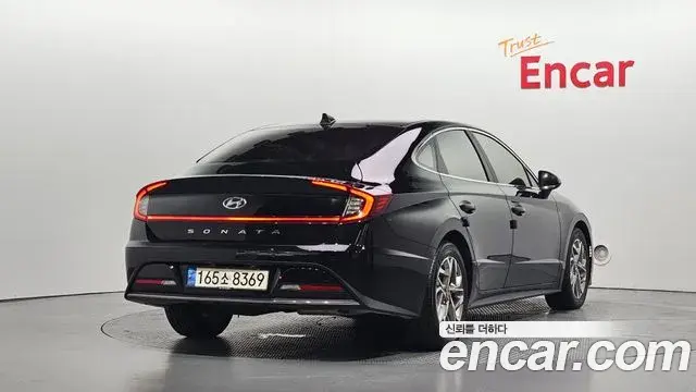 Hyundai Sonata 2021 — Фото 2/20