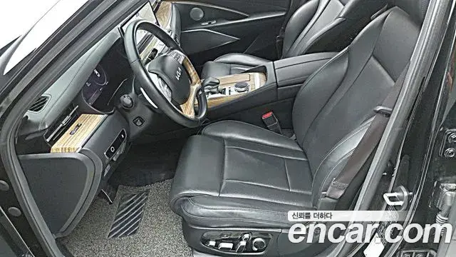 Kia The K9 2022 — Photo 8/20