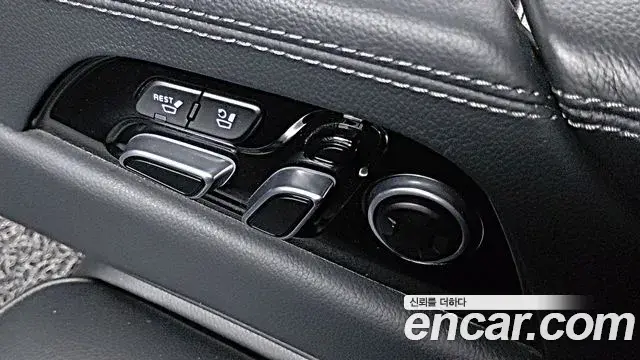 Kia The K9 2022 — Photo 12/20