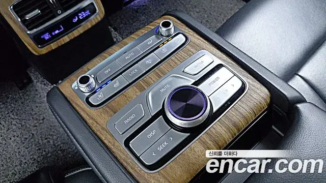 Kia The K9 2022 — Photo 13/20