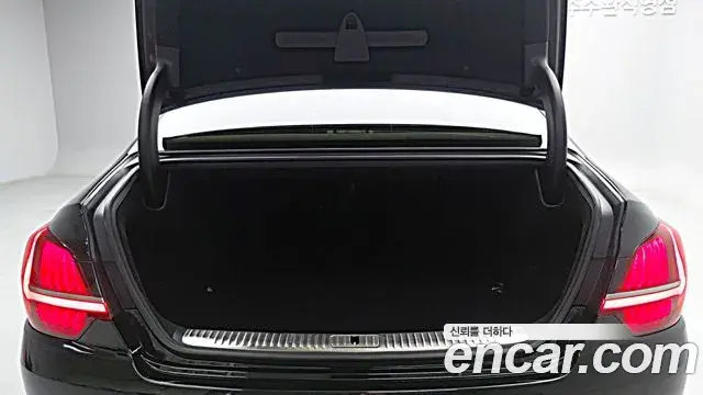 Kia The K9 2022 — Photo 14/20