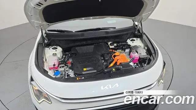 Kia Niro 2022 — Фото 6/20