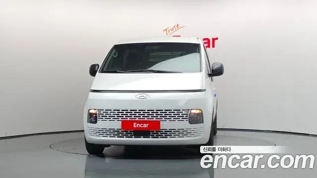 Hyundai Staria 2023 — Фото 3/20