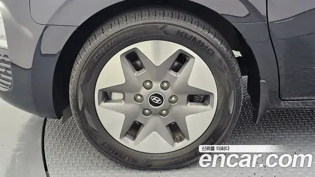 Hyundai Staria 2021 — Фото 5/20