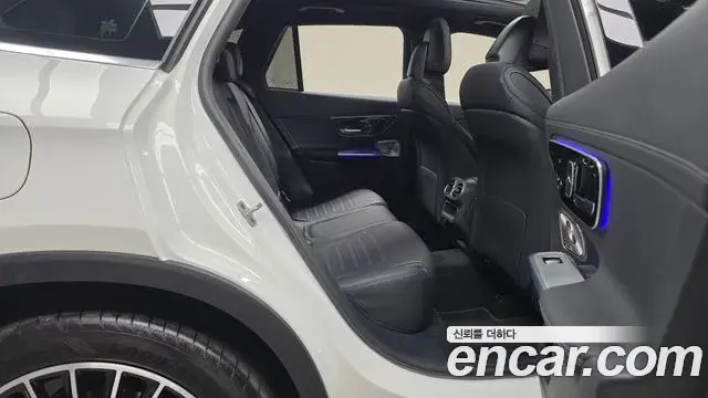 Mercedes-Benz GLC-Class 2023 — Фото 11/20