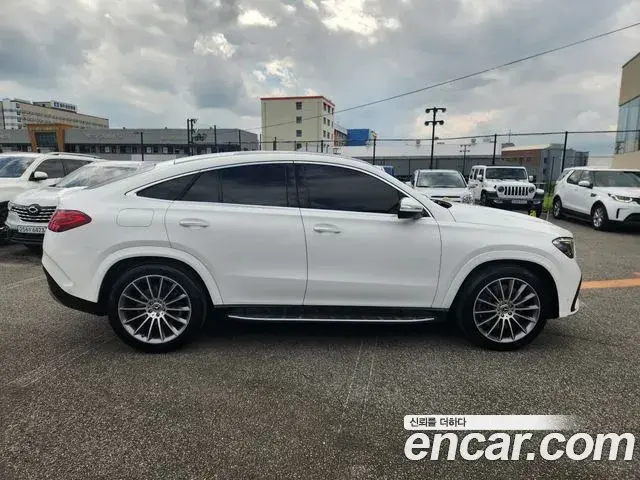 Mercedes-Benz GLE-Class 2023 — Фото 4/20