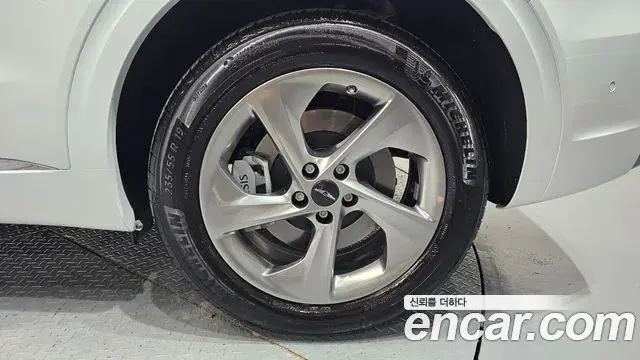 Genesis GV70 2026 — ფოტო 11/31