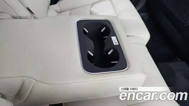 Genesis GV70 2026 — ფოტო 14/31