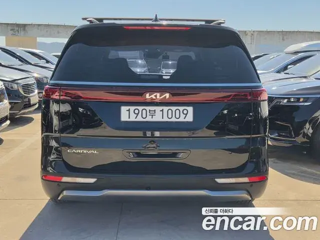 Kia Carnival 2021 — Photo 3/20