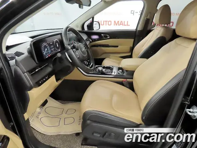Kia Carnival 2021 — Photo 9/20