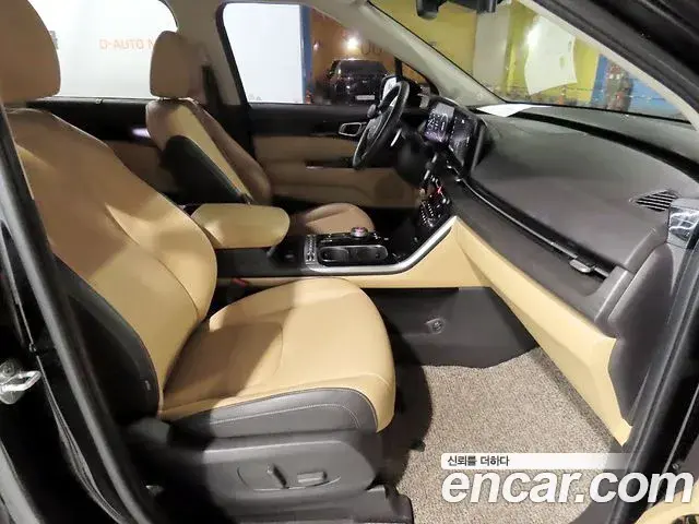 Kia Carnival 2021 — Photo 11/20