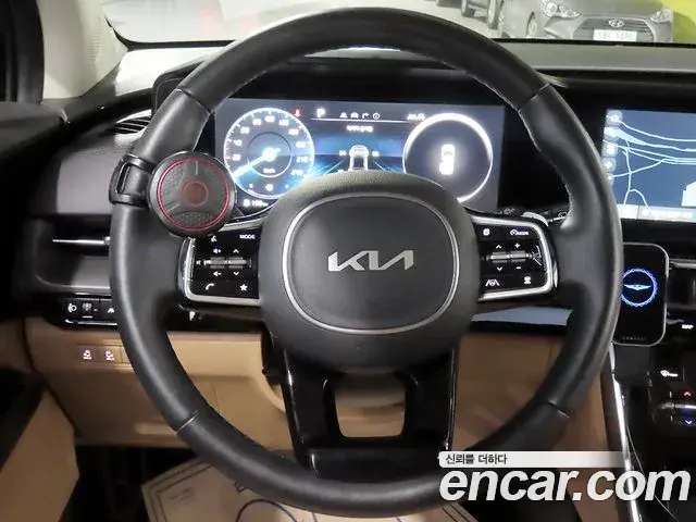 Kia Carnival 2021 — Photo 13/20