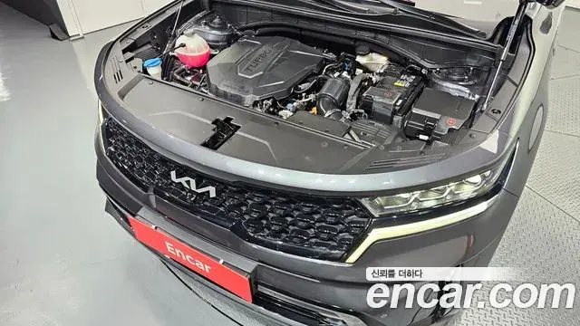 Kia Sorento 2023 — Фото 6/20