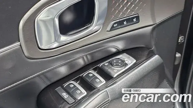 Kia Sorento 2023 — Фото 17/20
